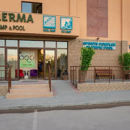 Camp And Pool Hotel Kranevo