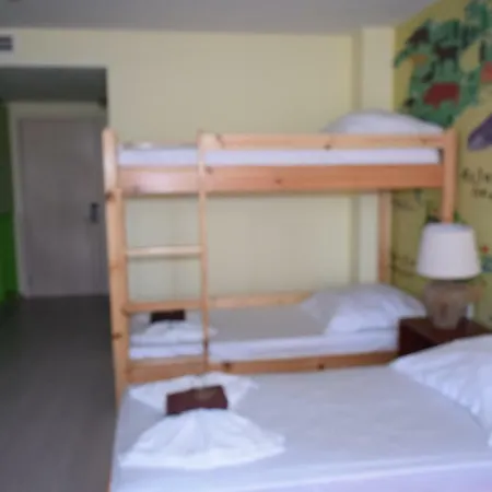 Camp And Pool * Kranewo