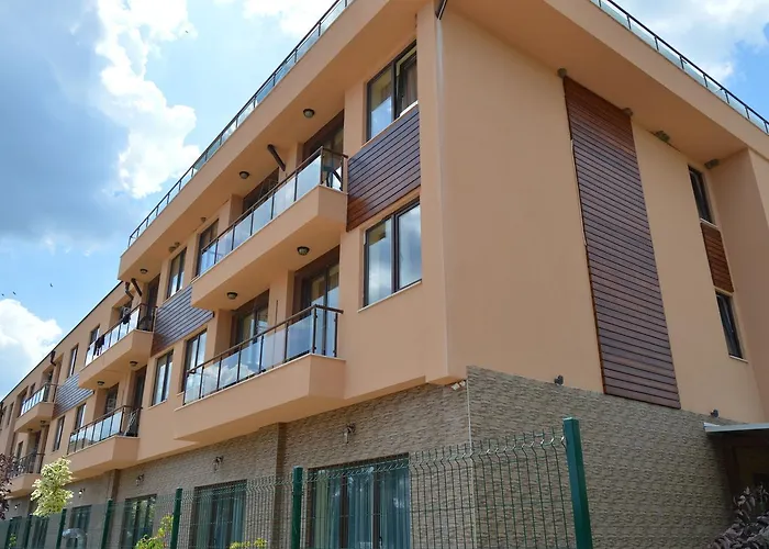 Camp And Pool Hotel Kranevo