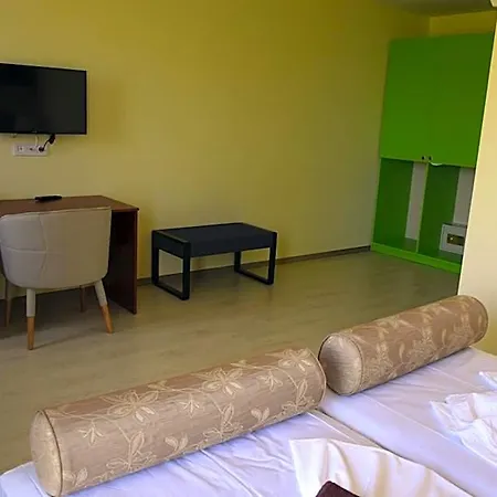 Camp And Pool Otel Kranevo