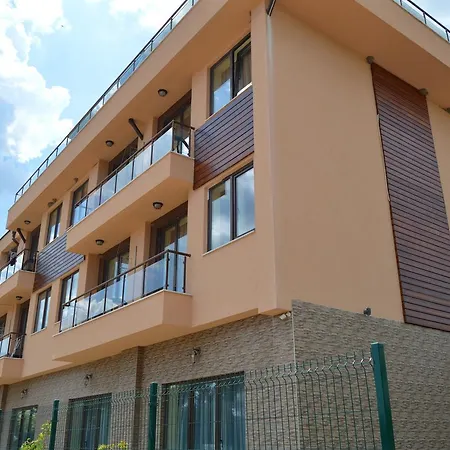Camp And Pool Hotel Kranevo